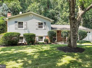 12221 Bradbury Dr, Gaithersburg, MD 20878