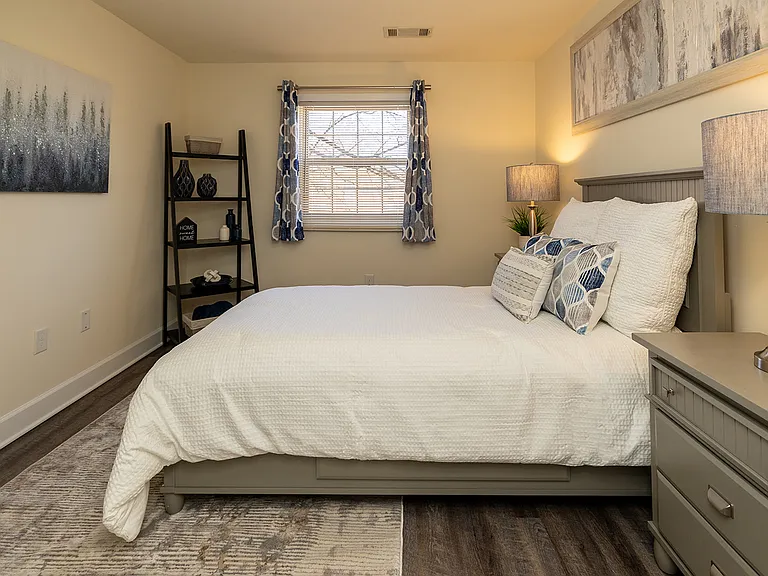 Liberty Gardens Apartments — Photo 8