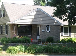 418 W Glendale Ave, Appleton, WI 54911