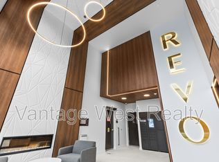 1281 Pridham Ave #302, Kelowna, BC V1Y 6B3
