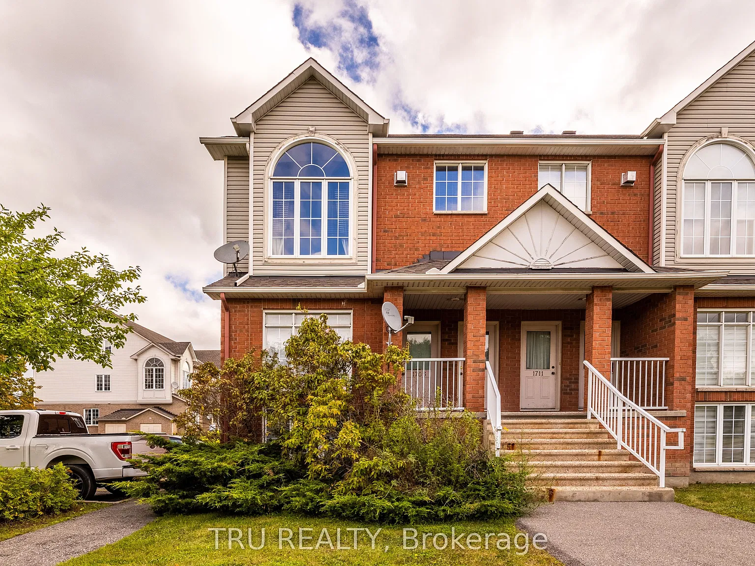 2 bed, $2,295 — Photo 1