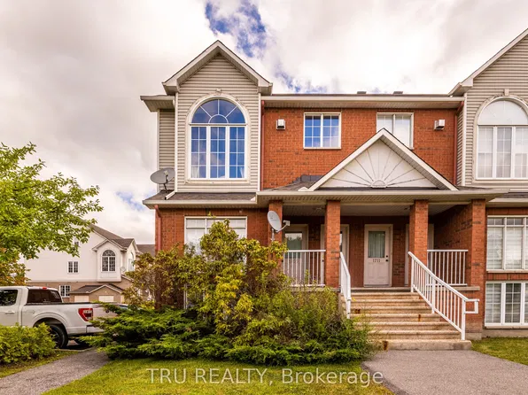 1707 Blohm Dr, Ottawa, ON K1G 6N6