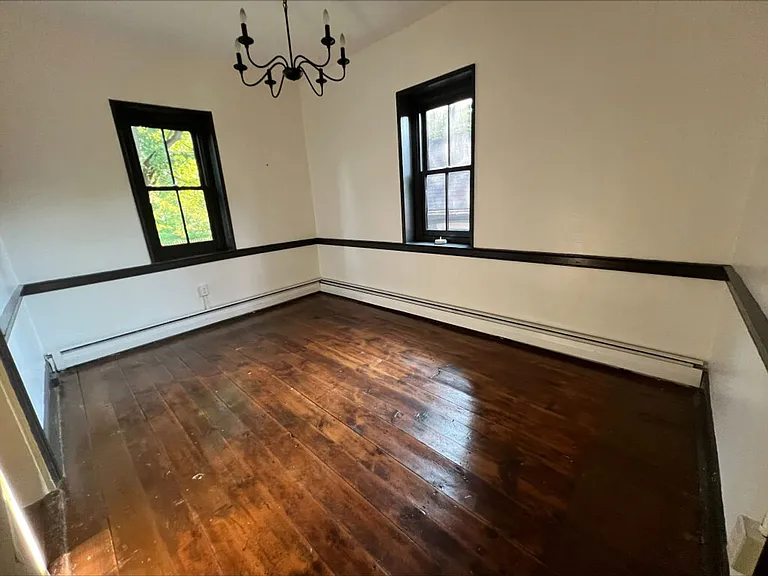 898 Menges Mills Rd — Photo 5