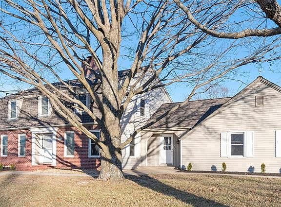 5th image of 9615 Betsy Ross Ln