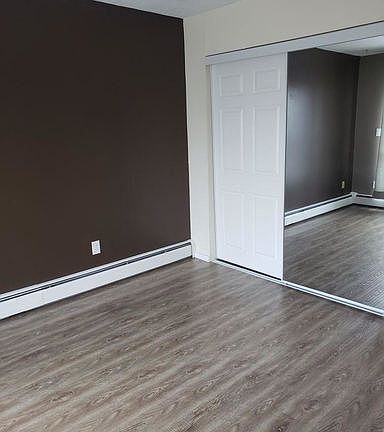 5th image of 10414 103rd Ave
