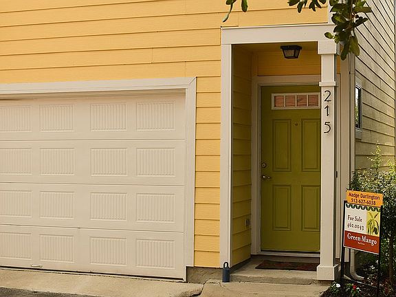 3rd image of 1601 Miriam Ave Unit 215