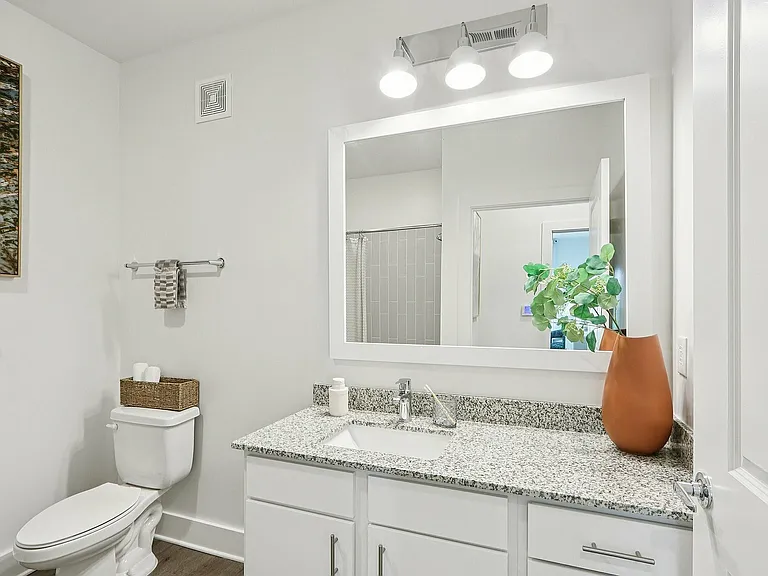 11-web-or-mls-3730 Dupont Ave Unit 7101-S1508-011 (1)