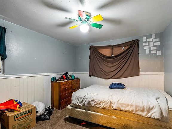 5th image of 423 Alderson Ave