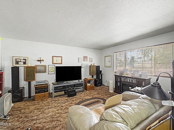 3rd image of 908 W MCLELLAN Road