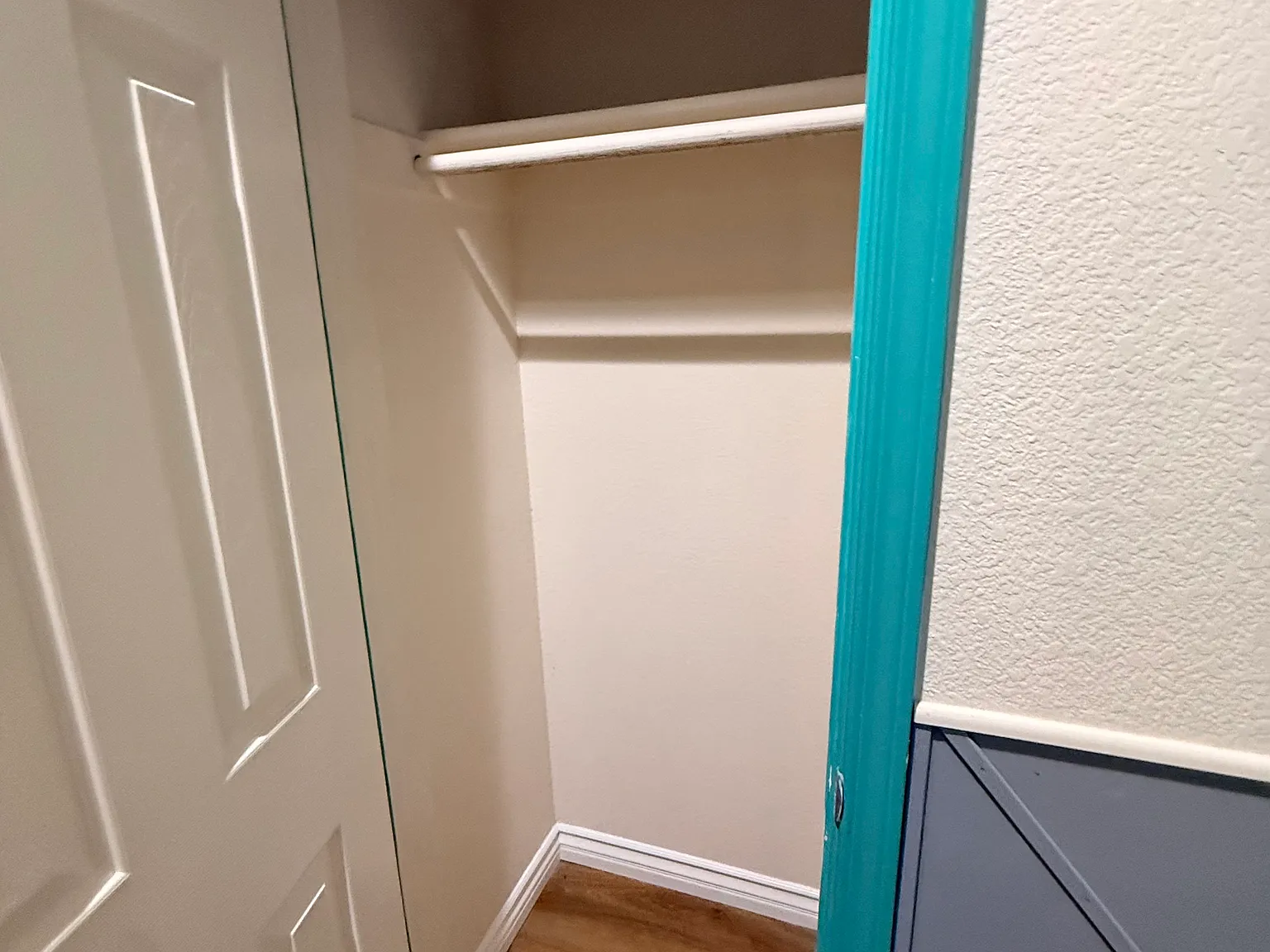 4 bed, 2204 sqft, $2,995 — Photo 4