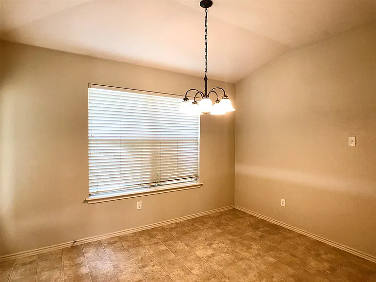 2141 Pearson Way — Photo 9
