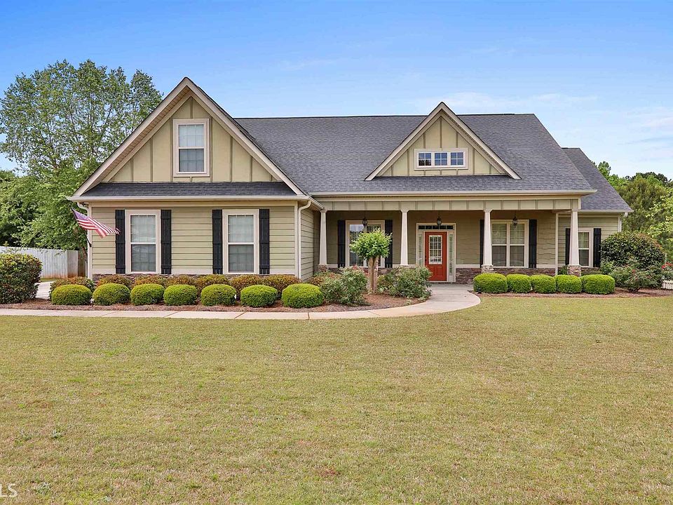 1st image of 25 Water Oak Dr