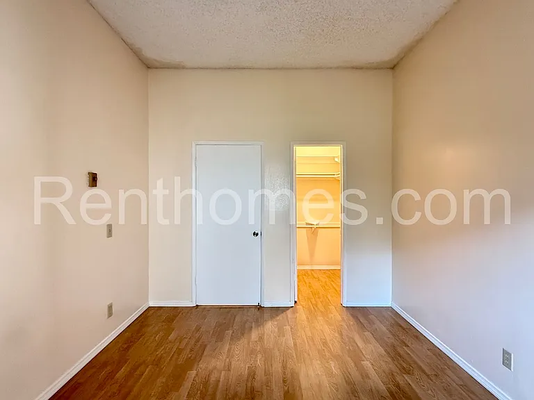 8320 Regents Rd #1H — Photo 12