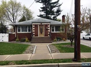 209 Springfield Ave, Hasbrouck Heights, NJ 07604