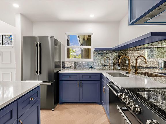 4th image of 1711 Enfield Rd APT 203