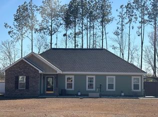 388 Forest Ave, Baxley, GA 31513