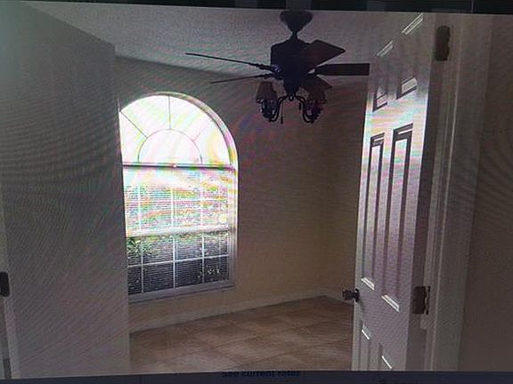 3rd image of 908 Lake Charles Dr