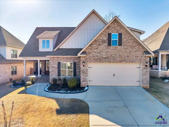 226 Landings Pointe Ln, Warner Robins, GA 31088