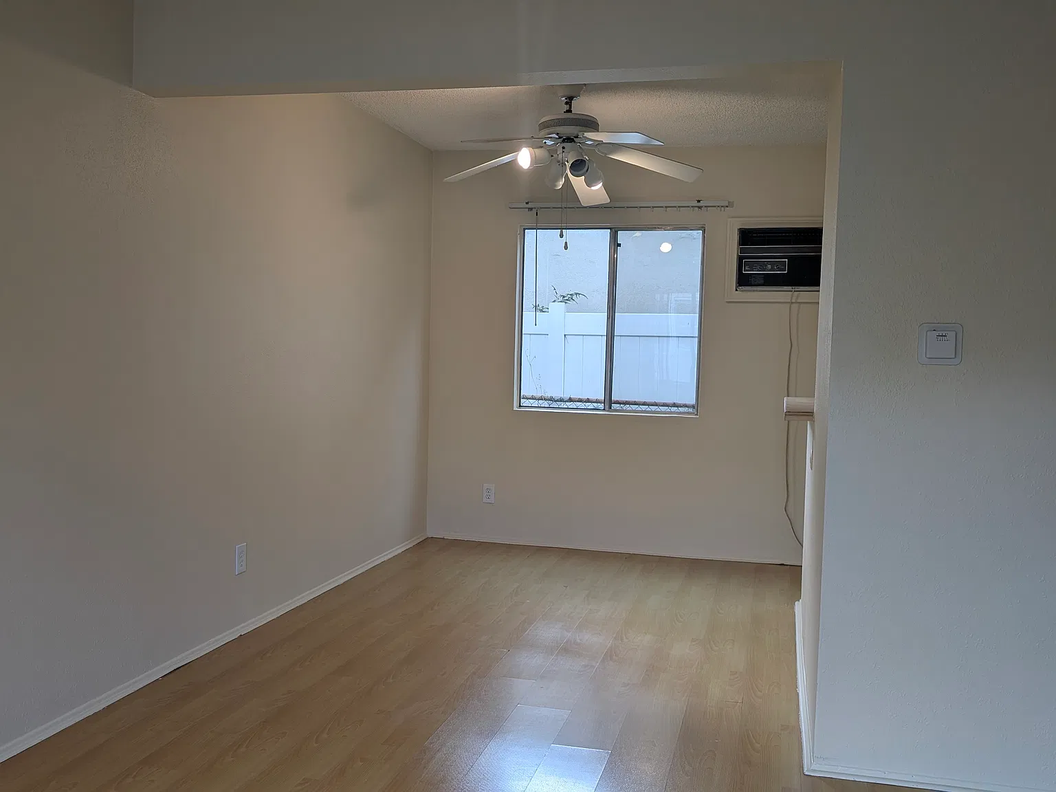 2 bed, 850 sqft, $2,175 — Photo 2