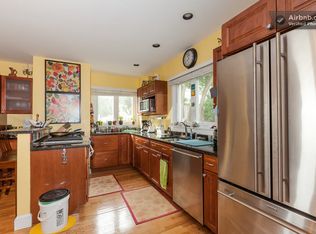 9 Hill St, Charlestown, MA 02129