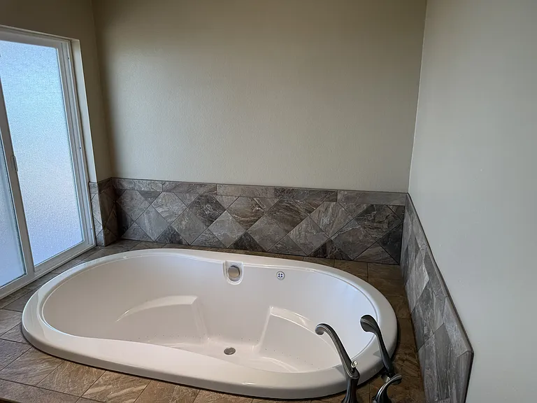 9641 Hidden Farm Rd — Photo 38