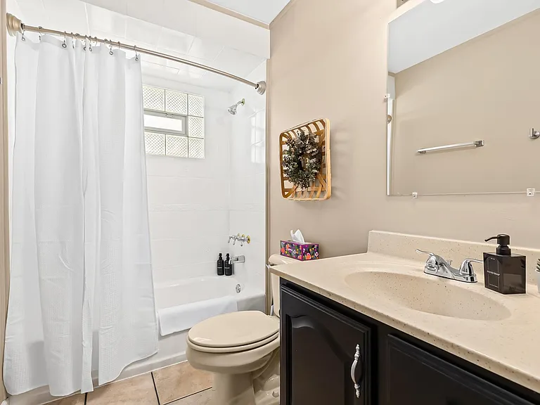 1019 E Hayes Ave — Photo 11