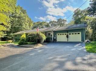 517 Taylor Hill Rd, Griswold, CT 06351
