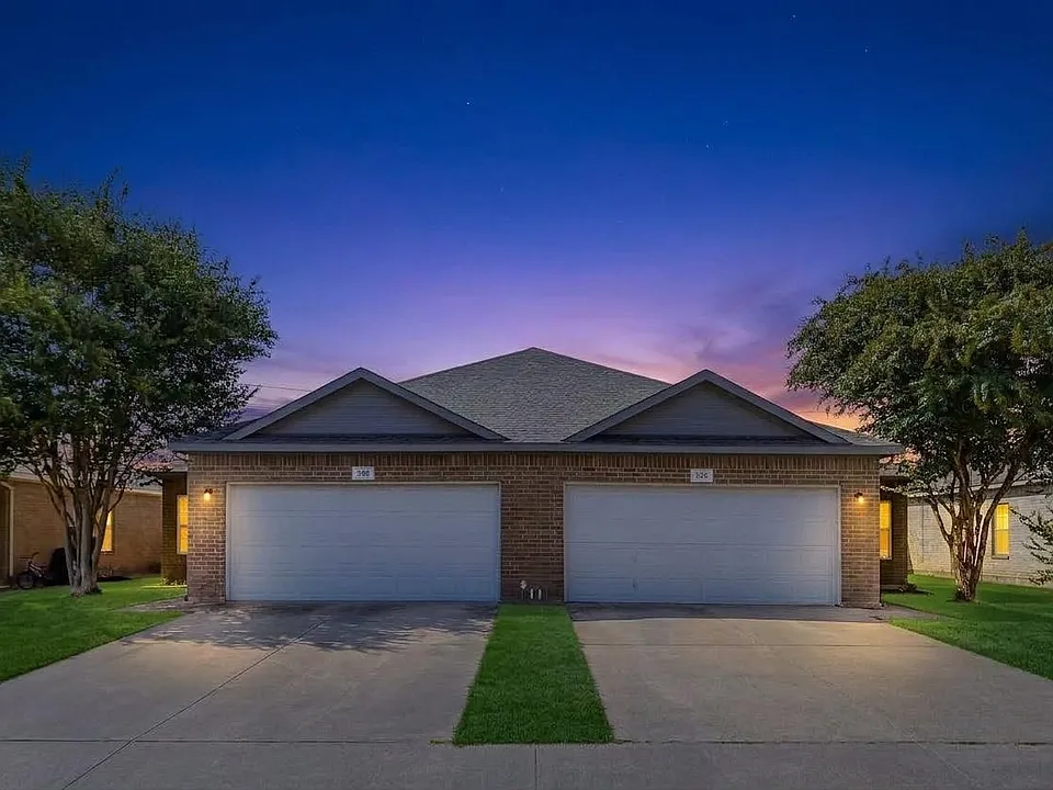 326 Blake Ln