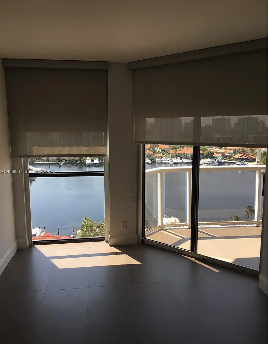 Harborside At The Waterwa — Photo 4
