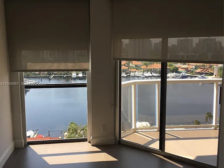 3640 Yacht Club Dr #1609 — Photo 4