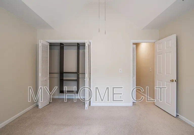807 Greenleaf Ave #1 — Photo 34