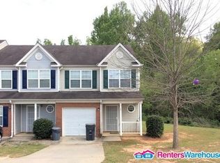 900 Parkway Rd, Union City, GA 30291