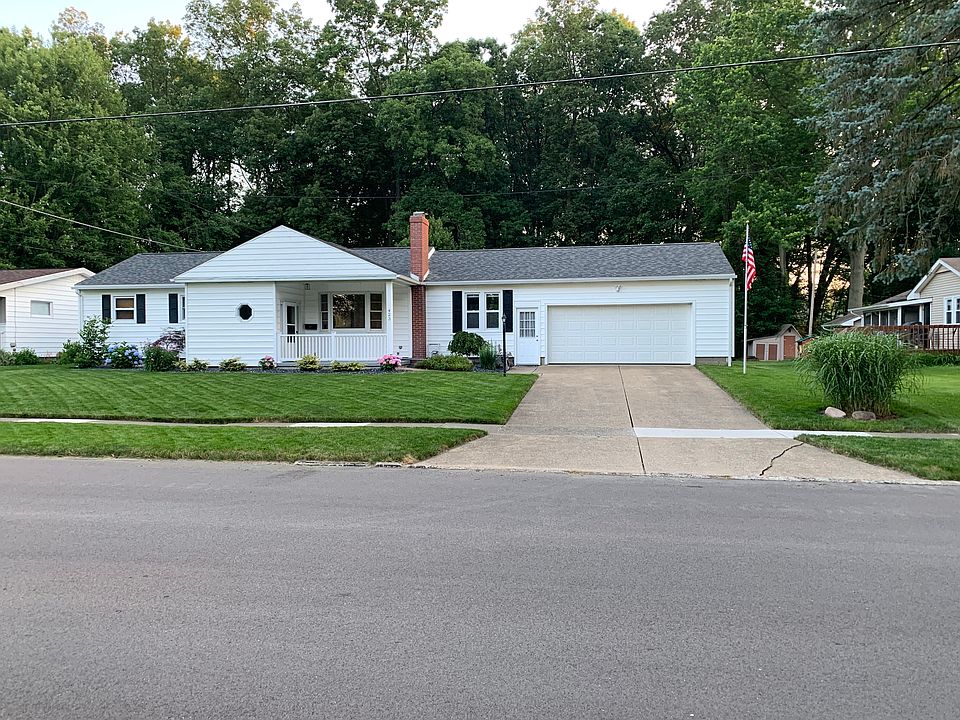 1st image of 423 Skylark Ave