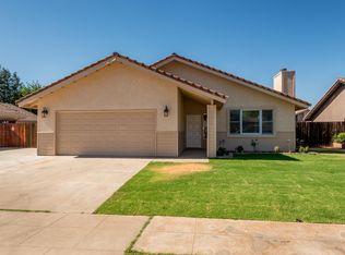 2211 Sierra Ave, Clovis, CA 93611