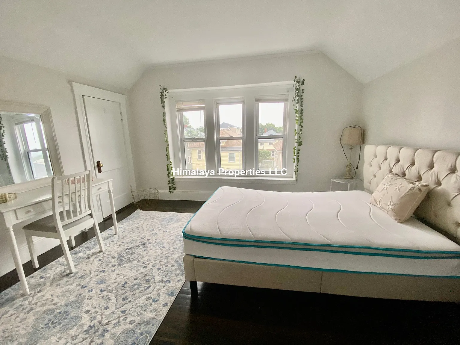 4 bed, $5,700 — Photo 4