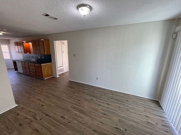 4th image of 2304 Traverse Dr