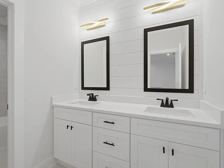 331 Orchid St — Photo 24