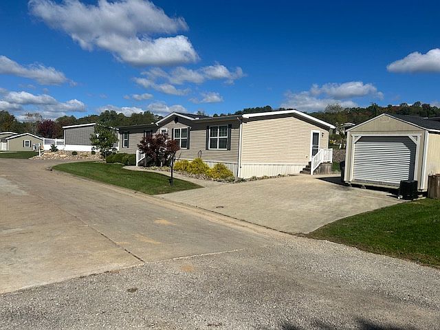 Exterior Image-0-Colony 323 Fohl Village