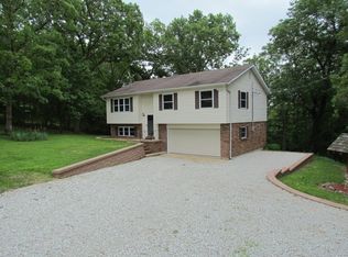 8016 County Line Rd, Robertsville, MO 63072