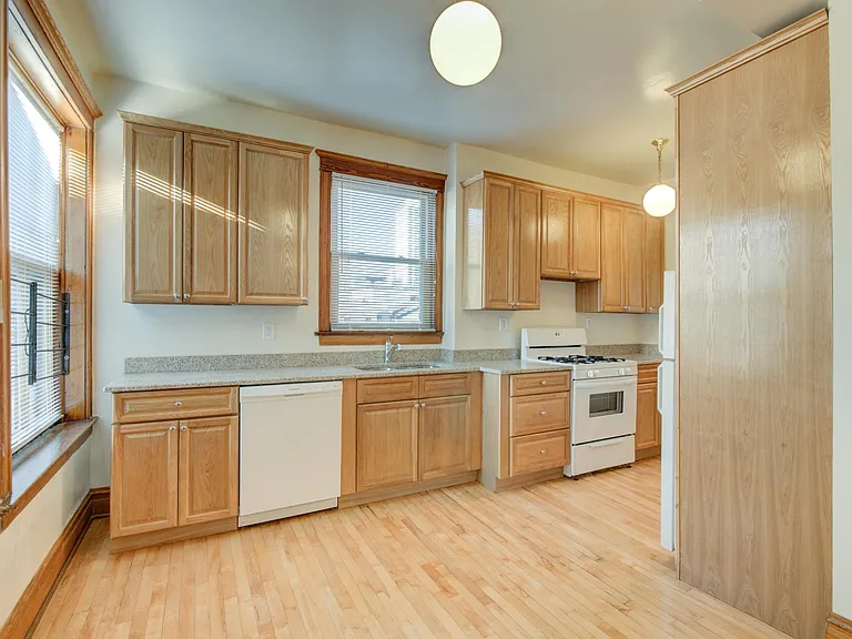 848 W Waveland Ave #3 — Photo 1