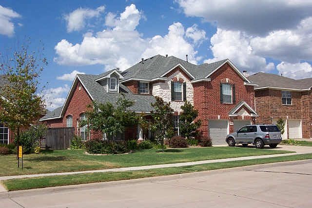 1st image of 528 Teresa Ln