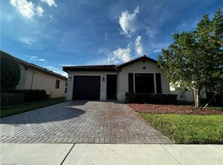 5542 Useppa Dr, Immokalee, FL 34142