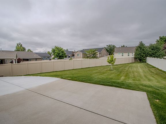 4th image of 3004 Western Bluffs Blvd