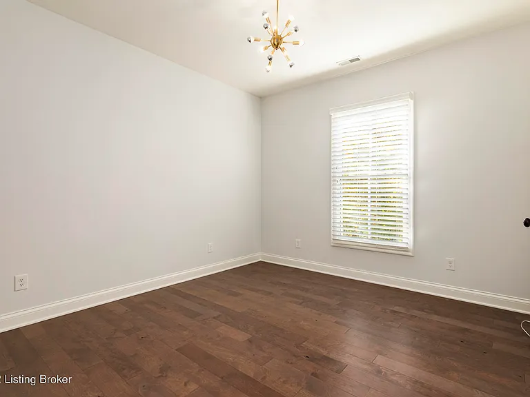 9409 Civic Way — Photo 28
