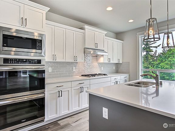 4th image of 10512 87th Avenue Ct SW #4