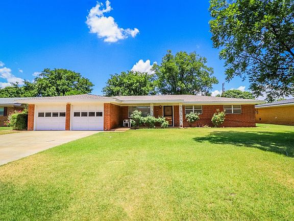 3rd image of 211 Willowwood Ln