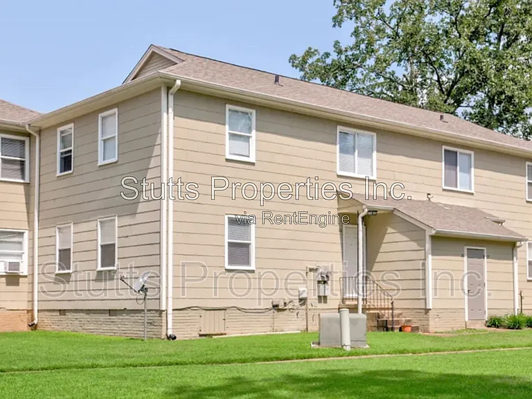 1246 Graham Ave #22 — Photo 9