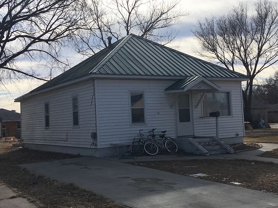 2nd image of 519 W 12th St