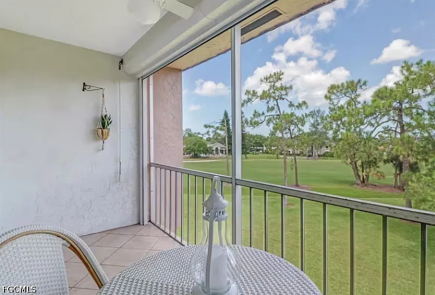 2 bed, 2.0 bath, 842 sqft, $6,500 — Photo 4