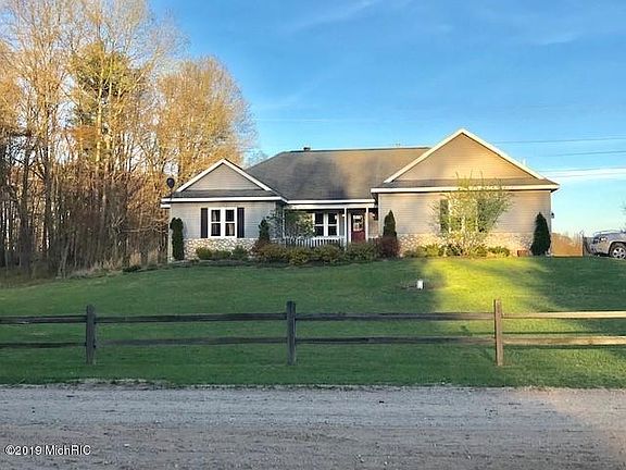 2nd image of 6224 Tiffany Pines Ct NE
